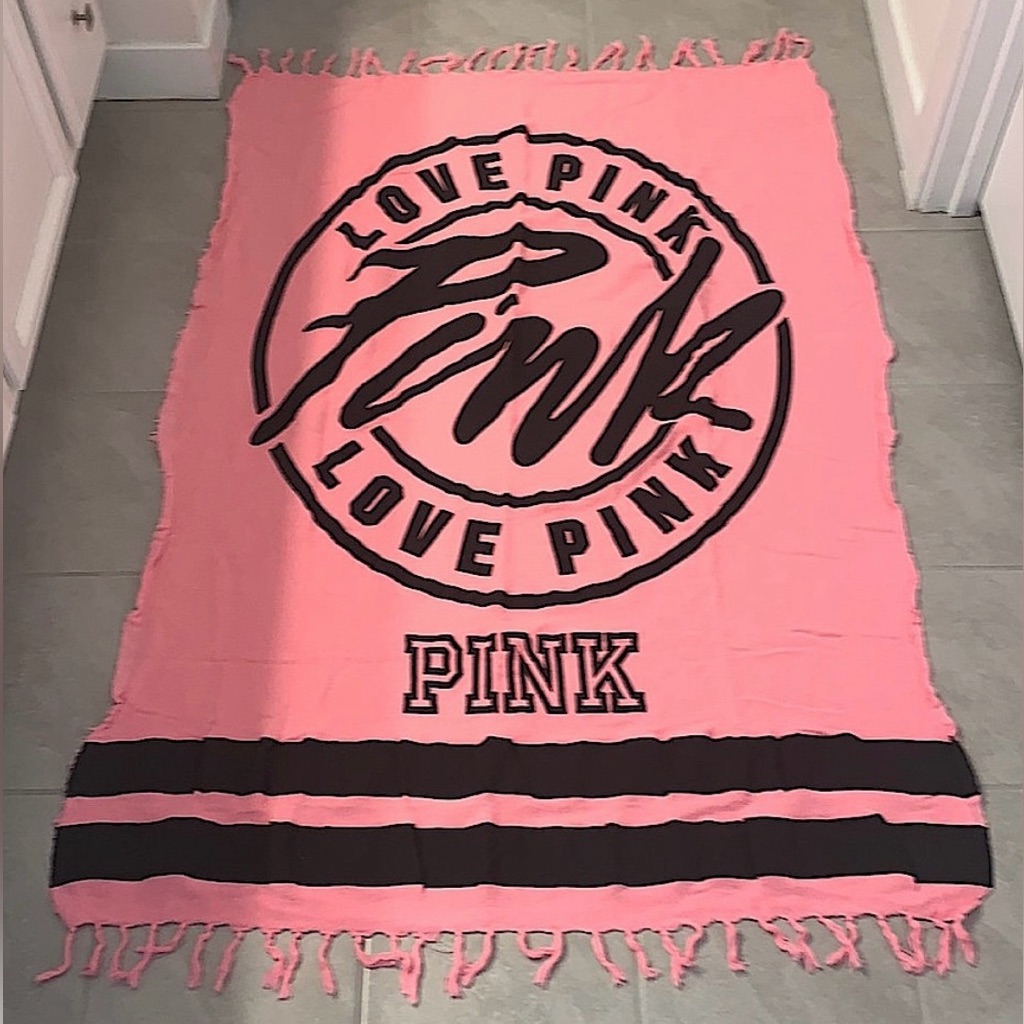 Newpink Victoria’s Secret Beach Blanket